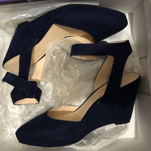 🔷NEVER WORN Nine West statement Platform heels🔷